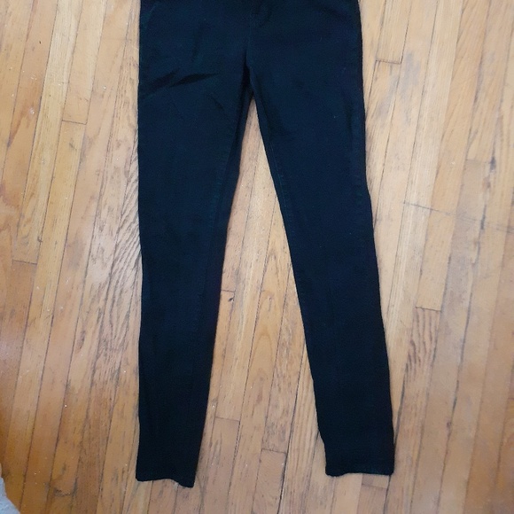 NWOT Urban Outfitters BDG Black Skinny Jeans - Picture 3 of 3